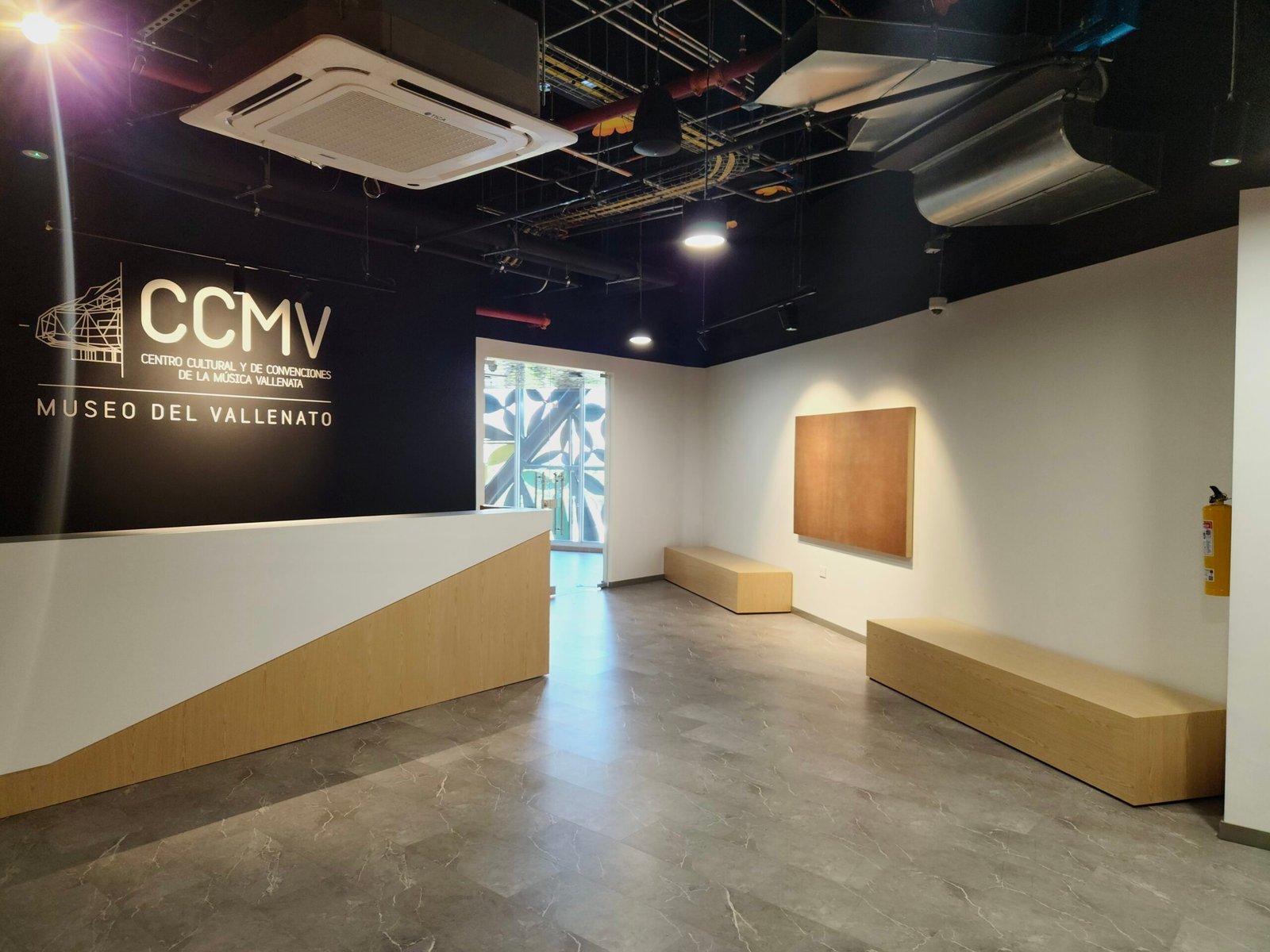 iluminación museo de centro cultural de la musica vallenata