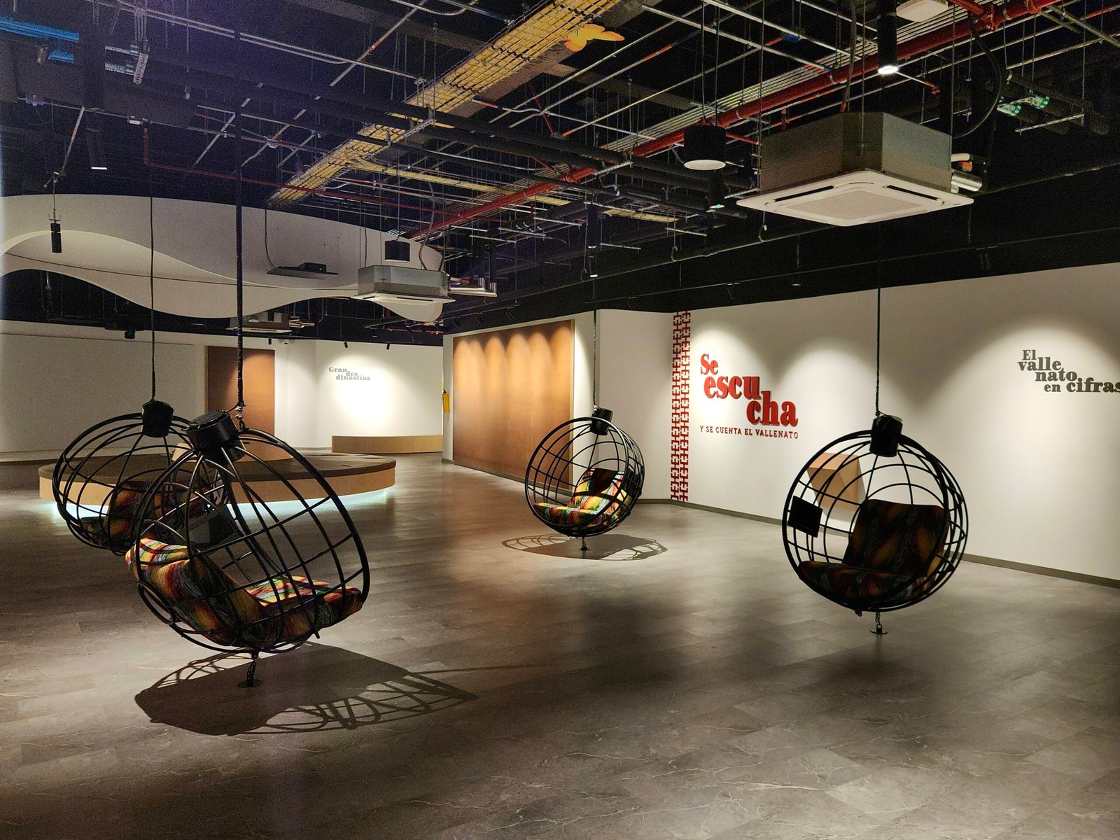 iluminación museo de centro cultural de la musica vallenata